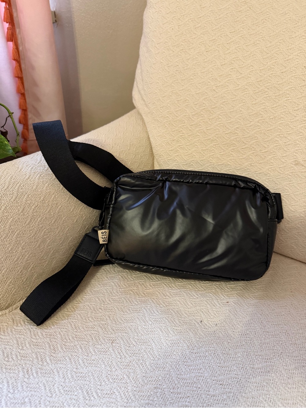 BÉIS Expandable Puff Pouch-Rare